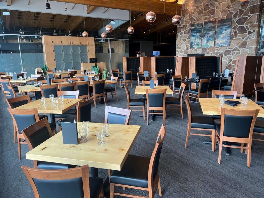 Royal Glenora Dining